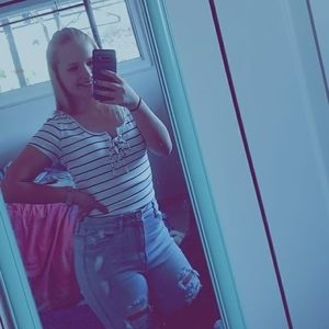 Meet your Posher, Sierra